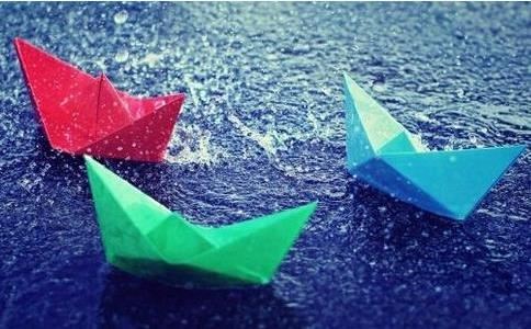 做梦梦见掉头发是什么意思？如何防止梦到掉头发？！