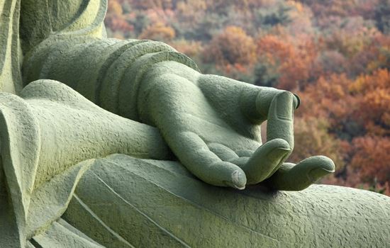 听治愈系歌曲 不能治愈受伤心灵 我们需要这么做