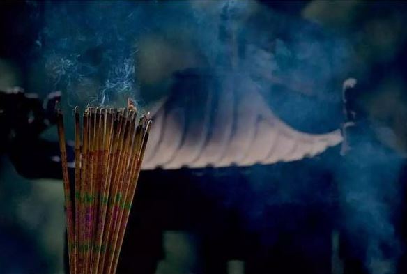 如何摆脱梦里常见的“梦到当小三”烦恼