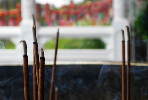 还阴债是迷信吗？揭开还阴债真相与风险